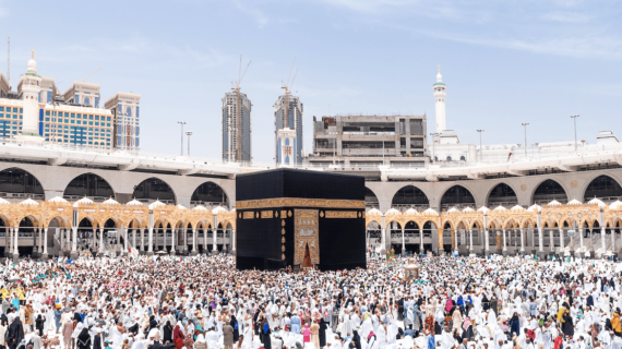 Travel Haji Plus Di Surabaya